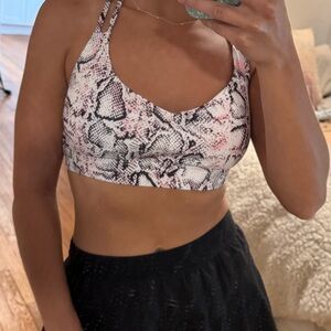 Chic Snakeskin Print Sports Bra